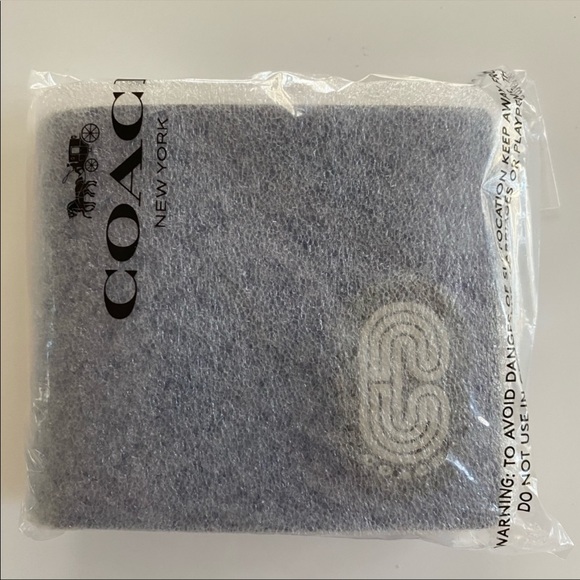 NWT Coach 3 in 1 wallet in Colorblock Signature canvas with Coach Patch - Picture 5 of 7